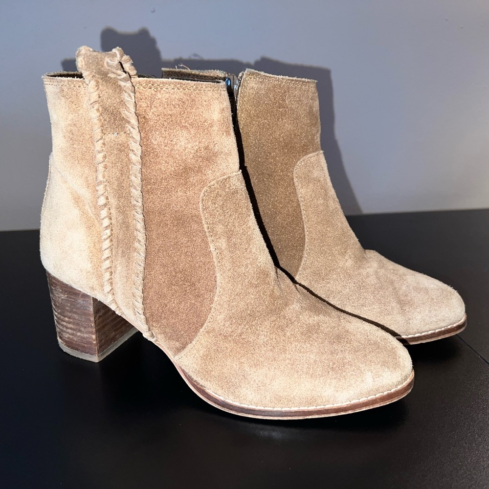 Coconuts by Matisse Brown Suede Ankle Booties